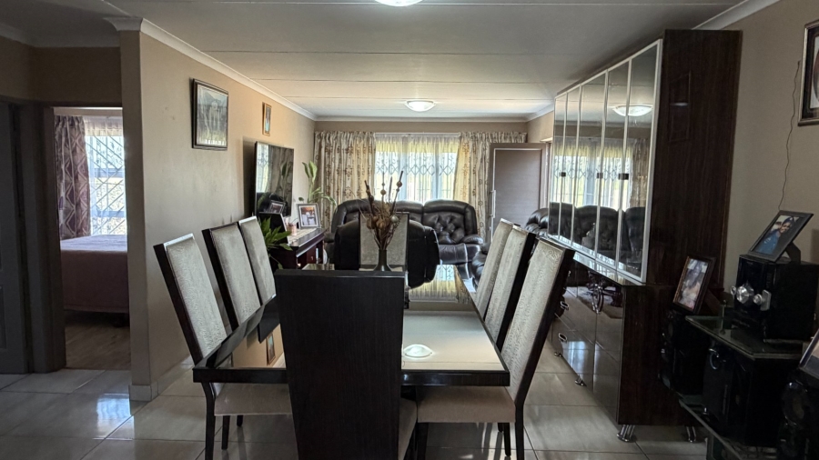  Bedroom Property for Sale in Ellaton North West